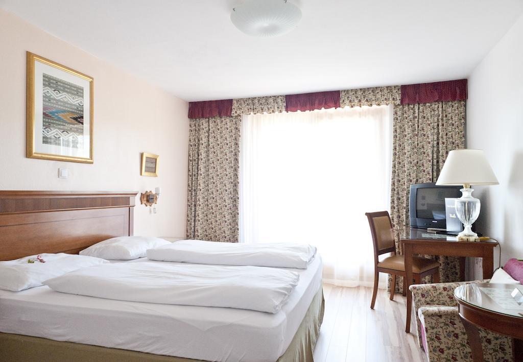 Hotel Alpenkrone Filzmoos Quarto foto
