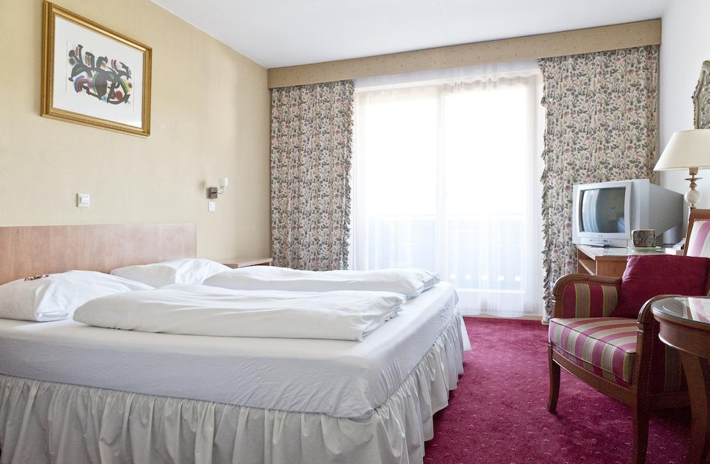 Hotel Alpenkrone Filzmoos Quarto foto